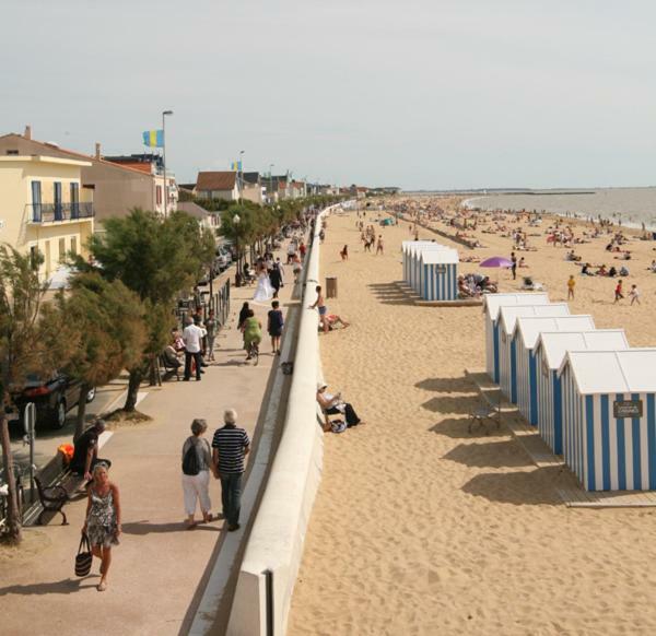 Maison De Charme A La Rochelle Croix-Chapeau Eksteriør billede
