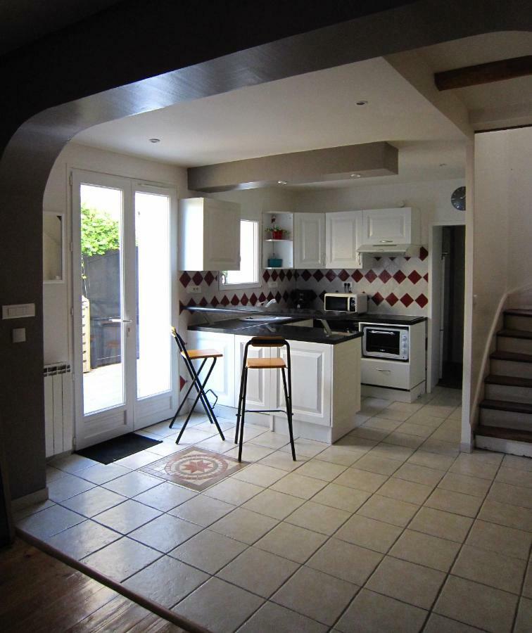 Maison De Charme A La Rochelle Croix-Chapeau Eksteriør billede